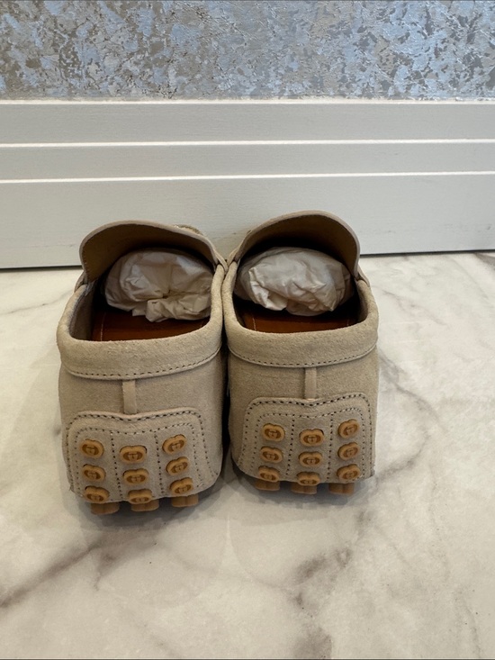 Gucci Beige Suede Horsebit Slip-On Loafers brand new never worn main image 4